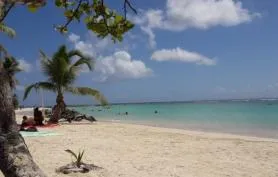Villa Coup de Coeur Caraïbes, piscine, vue mer et proche plages 