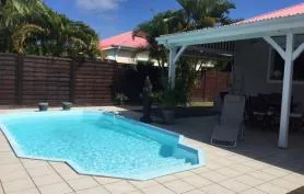 Villa de l'Anse avec piscine dans résidence calme