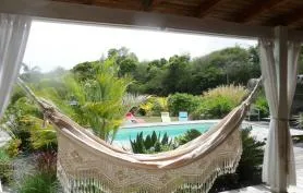 Villa Tiki Reva, jardin tropical et piscine privés, proche plages de sable blanc