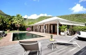 Villa Neivy avec piscine de 12m, à 100m de la plage
