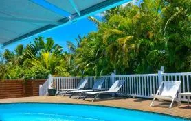 Villa Les Arbres Voyageurs  piscine privée, jacuzzi & jardin tropical 