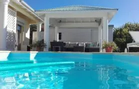 Villa  vue mer et piscine chauffée 