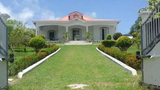 Villa Ixoras 