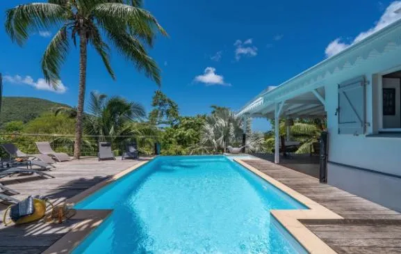 Villa l'Ecrin avec piscine, vue mer, jardin tropical et plage à 2 minutes