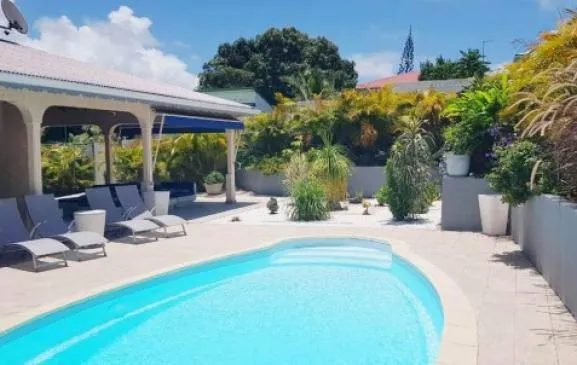 Villa à Sainte Anne 3 chambres avec piscine privée