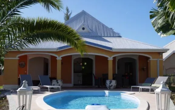 Villa Arcadia  avec piscine neuve dans une résidence sécurisée